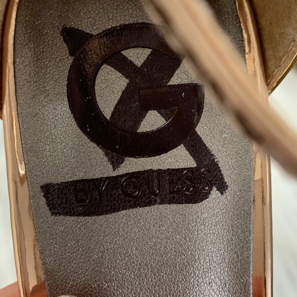 G by Guess Metallic Block Heel 7.5 - Picture 4 of 7